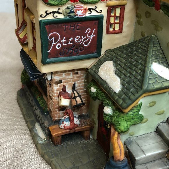 Pottery Shop Christmas Holiday Village Collectible Glitter Detail - Picture 10 of 14